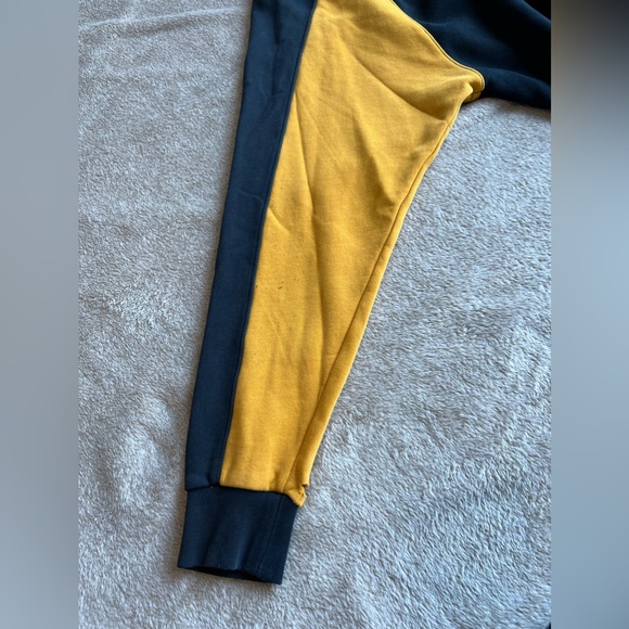 Jordan Hoodie - Picture 9 of 14